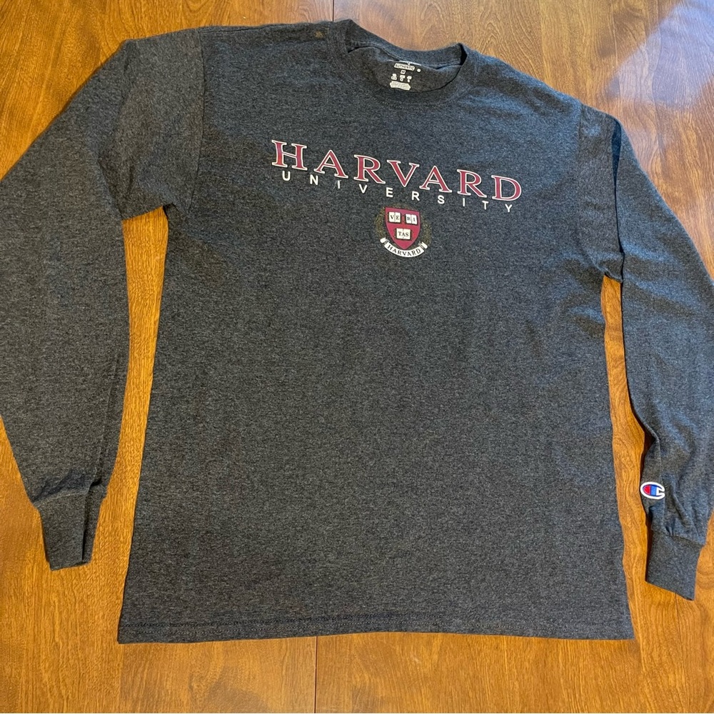 Champion Harvard crew neck long sleeve tee medium